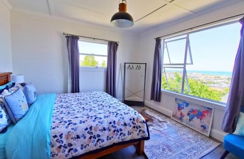Oamaru House | 180 degrees sea view 180度全海景房
