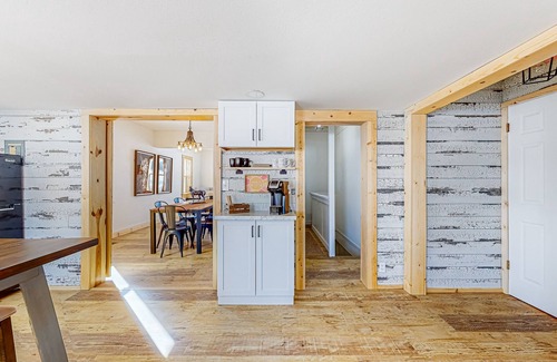 Colorado Springs House | 1800-acre ranch farmhouse with amazing views, animals, & entertainment