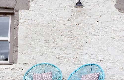 Parkesbourne House | 1830's KippilawLuxurious Stonehouse