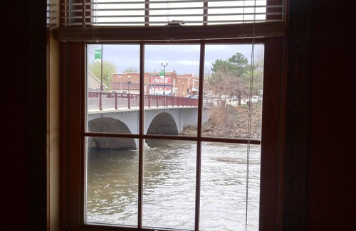 Shell Rock House | 1867 Timber-framed Flour Mill's 1st Floor Apartment Overlooks Shell Rock River