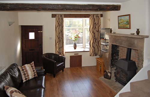 Tideswell Cottage | 18th Century Stone Cottage, family and pet friendly in Tideswell