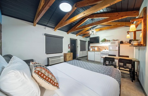 Pinnacles Entrance Badlands Hotel | 19-Hansen Inn & Cabins, Cabin Suite, 1 King, 1 Queen, Sleeper Sofa, Dog Friendly