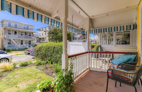 Ocean Grove Apartment | 19 Webb 1W First Floor 1-bedroom apt with WiFi and AC near beach in Ocean Grove