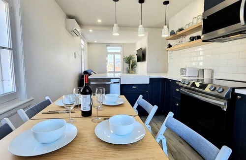 Boischatel Apartment | 1900S Historic Charm -Free P & AC