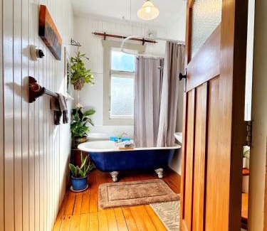 Whanganui House | 1920s Stay in Whanganui