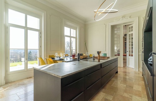 Veigne Other | 19th-century Château de Fontiville, close to all amenities.