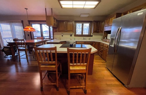 Helena House | 19th Hole Golf and Ski Getaway!