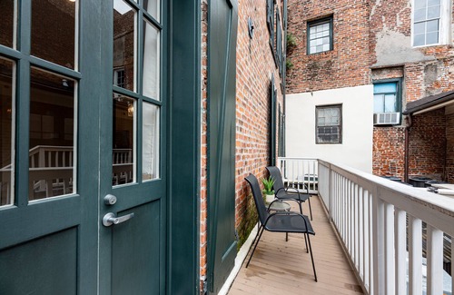 French Quarter Apartment | 1B/1B - Evangeline - 60 Day Min. Rental