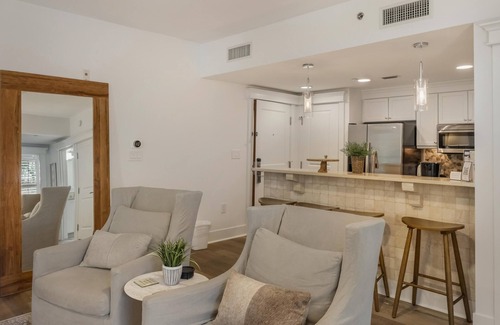 Baytowne Wharf Condo | 1B Condo W/Golf Cart at Sandestin Golf and Beach Resort