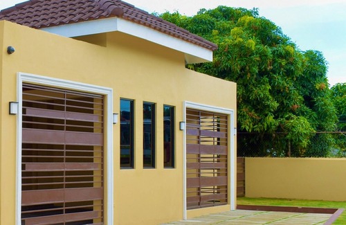 Barbican House | 1Bdrm, A/C, Wi-Fi, Washer & Dryer - Spacious Apt