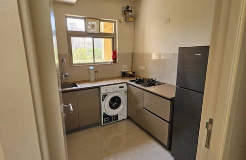 Thane West Apartment | 1BHK Apartment in Hiranandani Estate