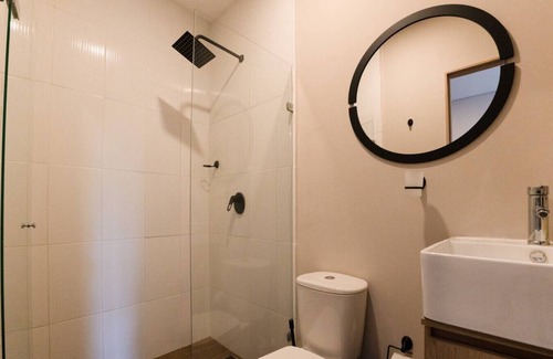 El Tesoro Apartment | 1BR Apt - El Tesoro near Provenza & Parque Lleras