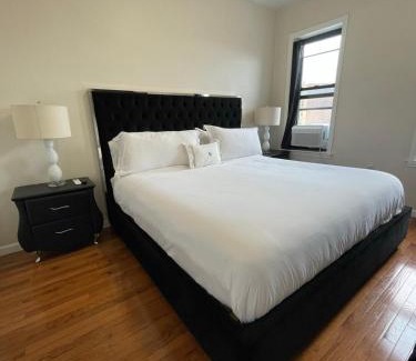 Queens Apartment | 1BR Apt in Sunnyside 15 min to Manhattan