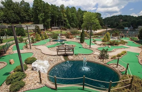 Lake Lure Condo | 1br Deluxe Condo Tennis, Boating, Golf!