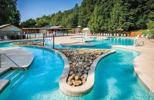 Lake Lure Condo | 1br Deluxe Condo Tennis, Boating, Golf!