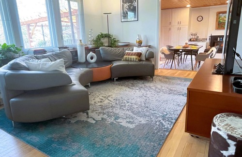 Los Alamos House | 1BR + Office House in Los Alamos downtown. 9 min to LANL