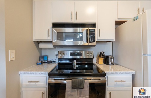 Table Rock Condo | 1BR WALK-IN~Pet Friendly ~ Resort Amenities ~ Fishing ~ FREE TICKETS INCLUDED! (PR42-16)