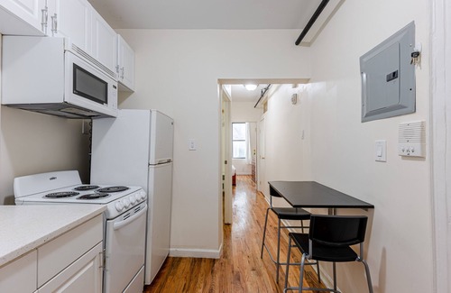 East Harlem Apartment | (1C) 2 Bedroom Apt Just Off Park Ave