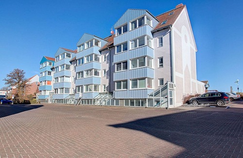 Schonberger Strand House | 1st beach row