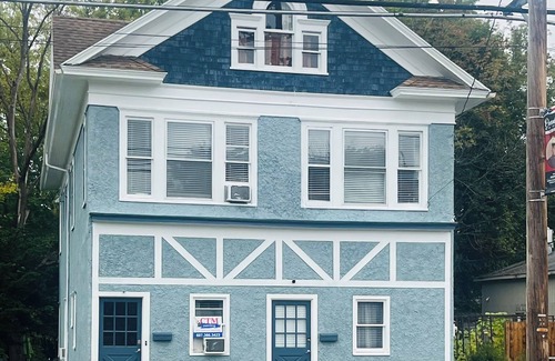 West End Apartment | 1st Class Rentals Munson Manor V located just a 1/2 mile from All Star Village