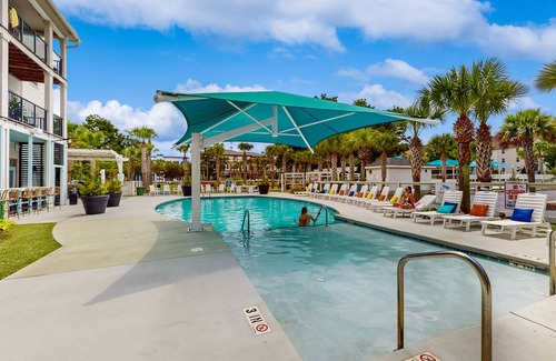 Goose Creek Apartment | 1st Floor Studio in Pet Friendly Walkable Resort with Pools