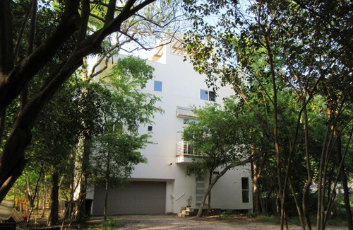 Washington Ave./ Memorial Park Apartment | 1st Flr Apt in Native Woods, Next to Bayou Trails, Washington St/Heights Area