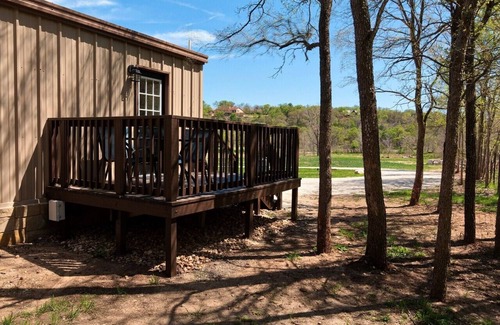 Georgetown Cottage | 2/2 Cottage on San Gabriel River 3 miles to Square