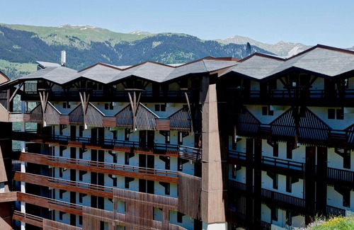 La Perriere Apartment | 2* 3-Bed Ski-in/Ski-out, 9 pers, elevator and covered parking