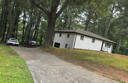 Marietta House | 2# Affordable, no clean fee safe & Clean Room.