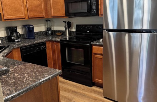 Central Scottsdale Condo | 2 Bdrm 2 bath condo-ground floor pool Scottsdale McCormick Ranch Rancho Antigua