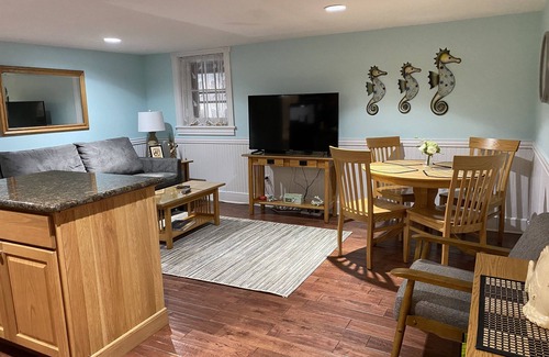 Cape May Condo | 2 Bdrm Condo-In Victorian Cape May-1/2 Block to Beach-Sleeps 6