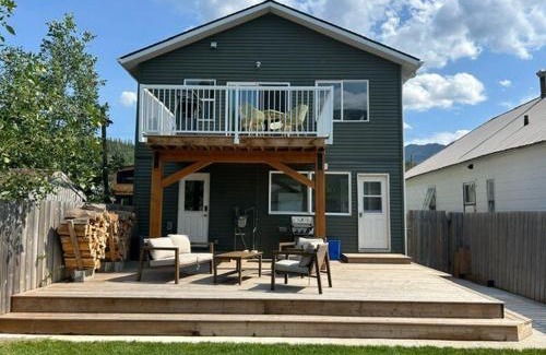 East Kootenay Apartment | 2 BDRM Homes on 2nd Avenue
