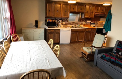 Yakutat House | 2 bed 1 bath Oceanside home