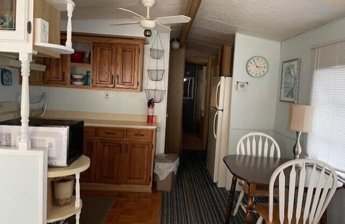 Hutchinson Island South House | 2 Bed 1 Bath Pet Friendly Beach Bungalow