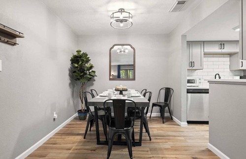 Northeast Pensacola Apartment | 2 bed/2 bath condo * Private Fenced Yard * Dog Friendly * All NEW
