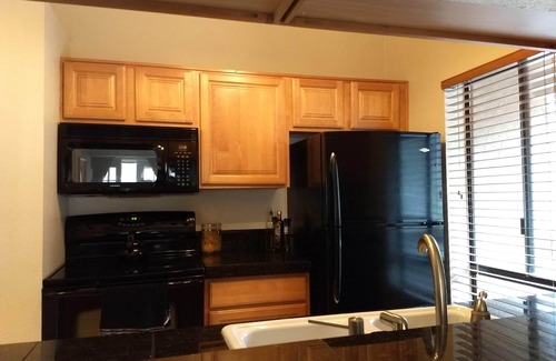 North Mountain Condo | 2-Bed, 2-bath Condo with Heated Pool and Mountain Views