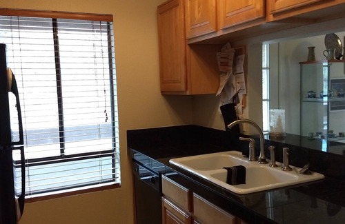 North Mountain Condo | 2-Bed, 2-bath Condo with Heated Pool and Mountain Views