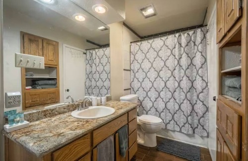 Fort Worth Condo | 2 bed 2 bath no cleaning fees!