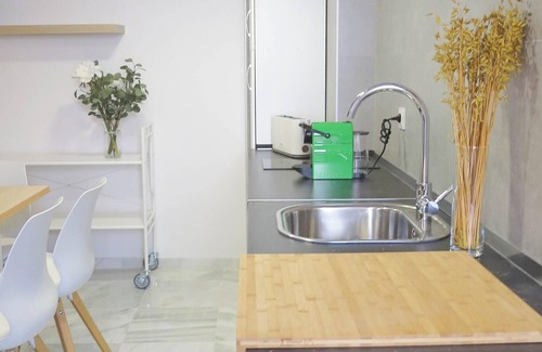 Santa Marina Apartment | 2-bed Apartment close to Historic Centre with Rooftop Terrace & Wi-Fi