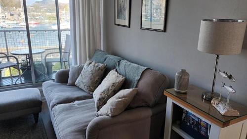 Borth-y-Gest House | 2 Bed Apartment on the harbour