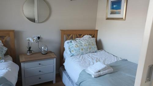 Borth-y-Gest House | 2 Bed Apartment on the harbour