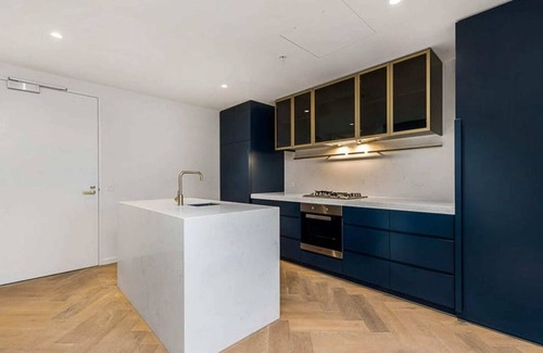 Melbourne Apartment | 2-bed Apt w/ Pool, Gym & Parking! Near Albert Park