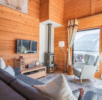 Morzine Ski Chalet | 2 bed Chalet, sleeps 5 with shared pool - Morzine