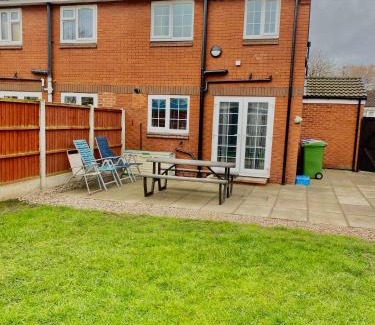 Vauxhall House | 2 bed house sleeps 4-5