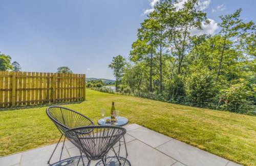 Machynlleth Cabin | 2 Bed in Cemmaes oc-a32660