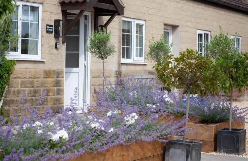 Crayke House | 2 Bed in Easingwold 84001