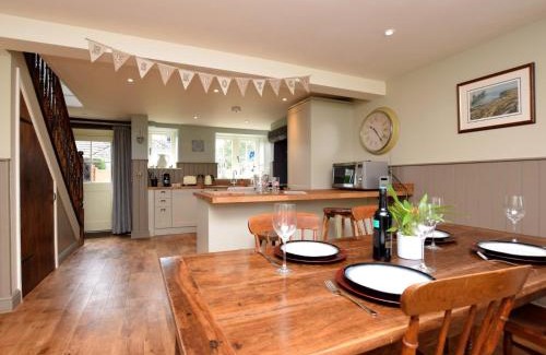 Beeley House | 2 Bed in Holymoorside 49757