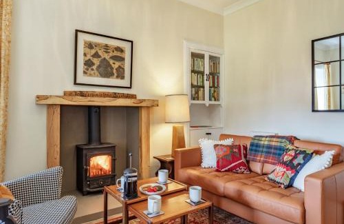 Kirriemuir House | 2 Bed in Kirriemuir 86235
