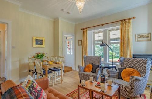 Kirriemuir House | 2 Bed in Kirriemuir 86235