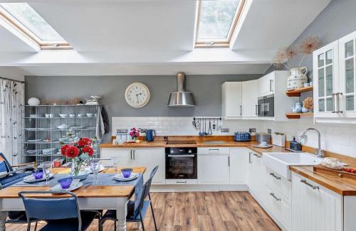 Leominster House | 2 Bed in Leominster 78637